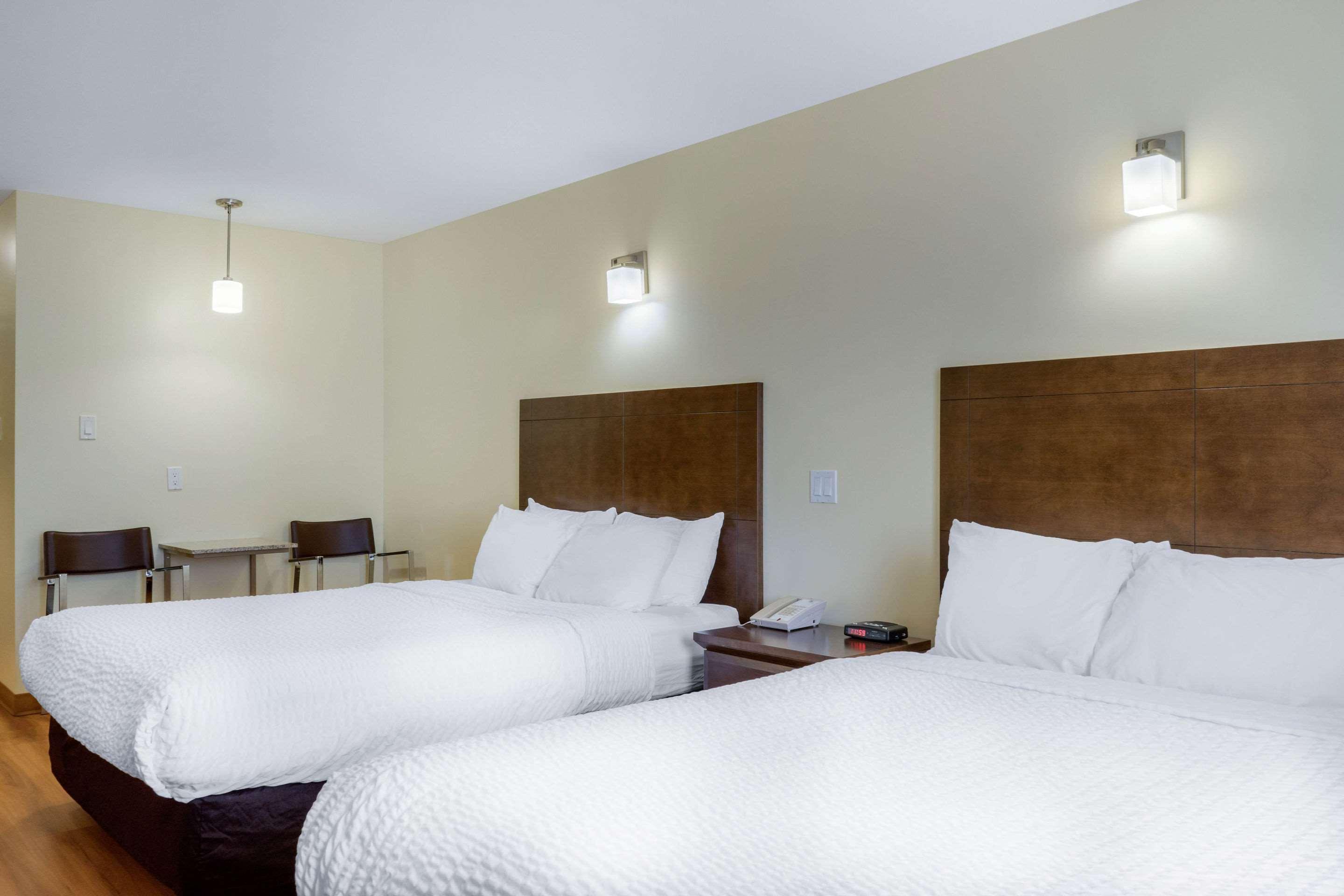 Quality Inn & Suites Winkler Esterno foto