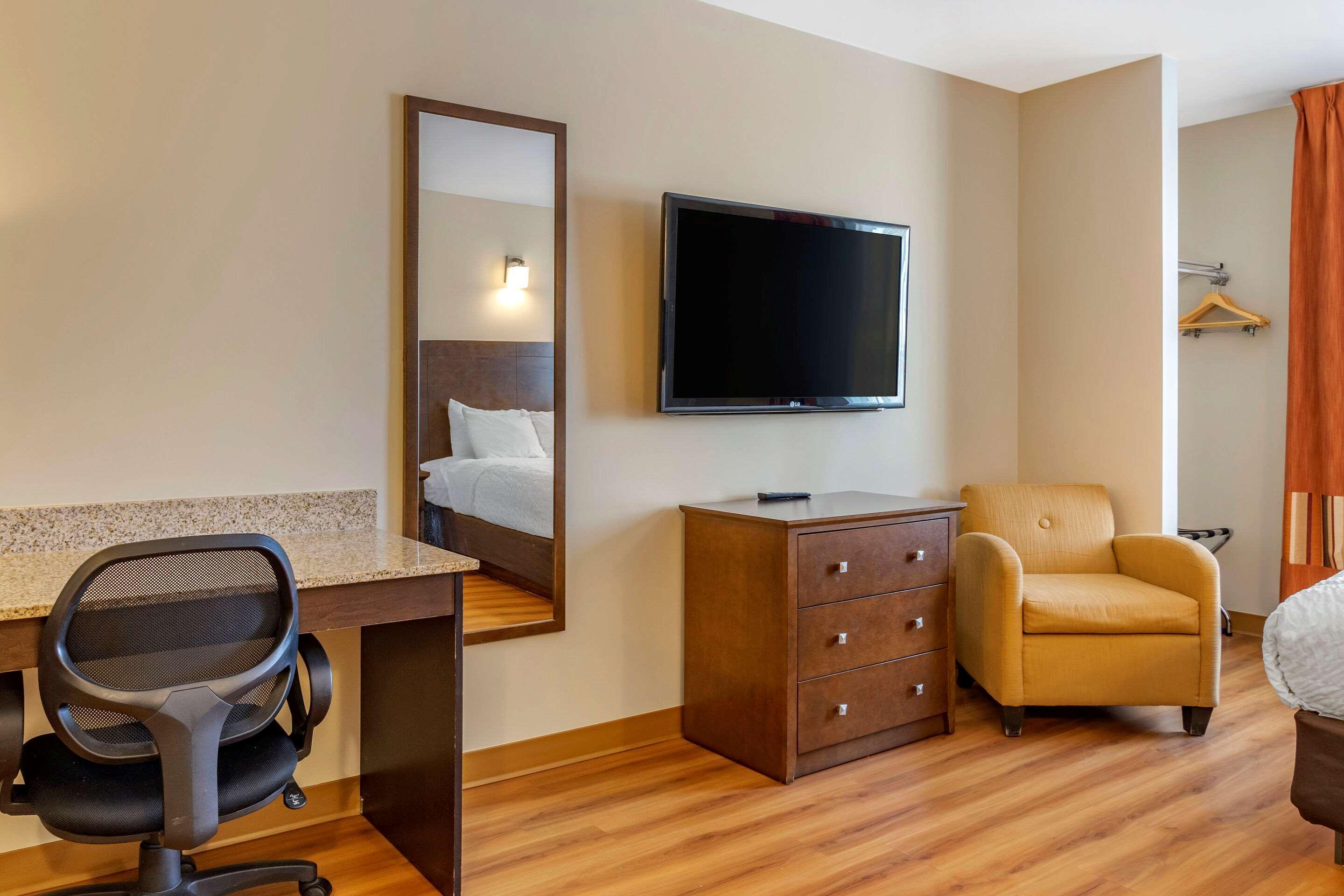 Quality Inn & Suites Winkler Esterno foto