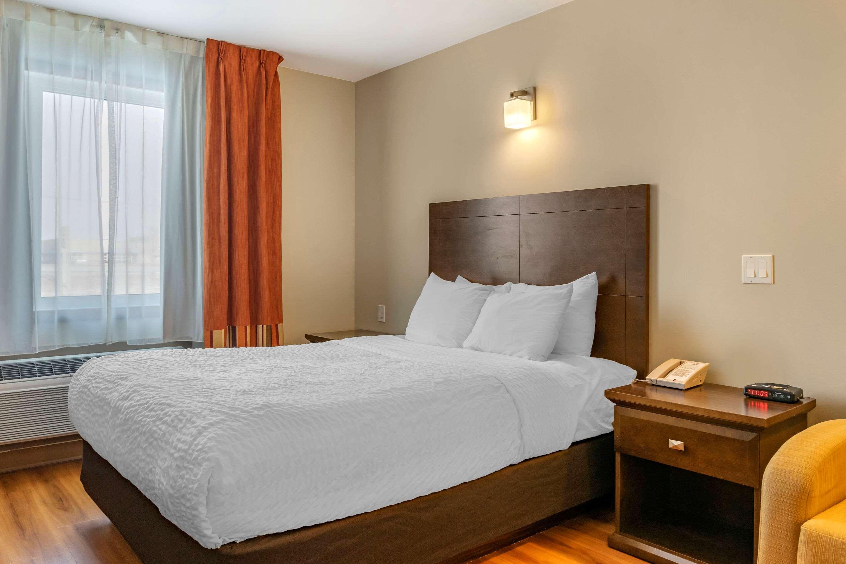 Quality Inn & Suites Winkler Esterno foto