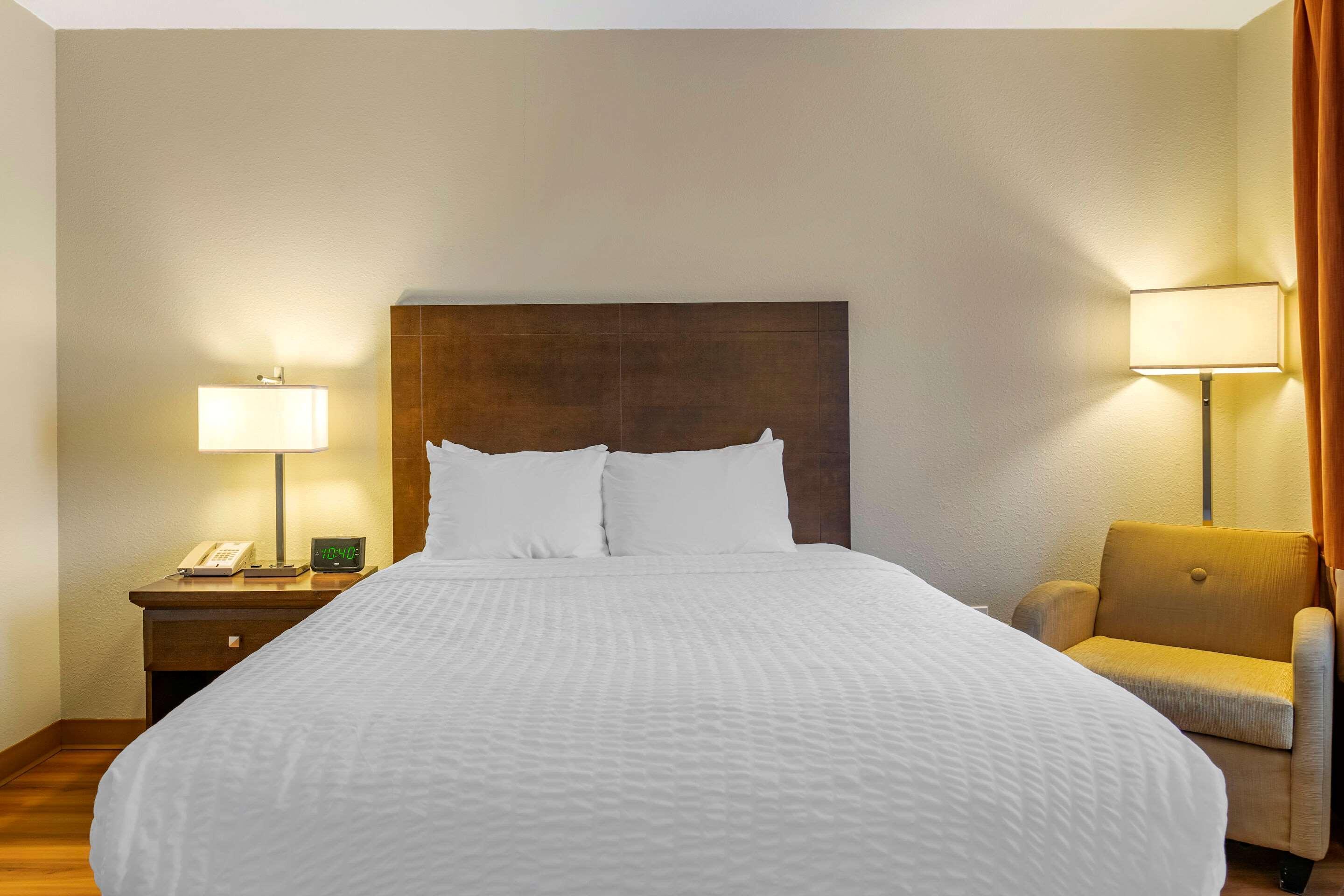 Quality Inn & Suites Winkler Esterno foto