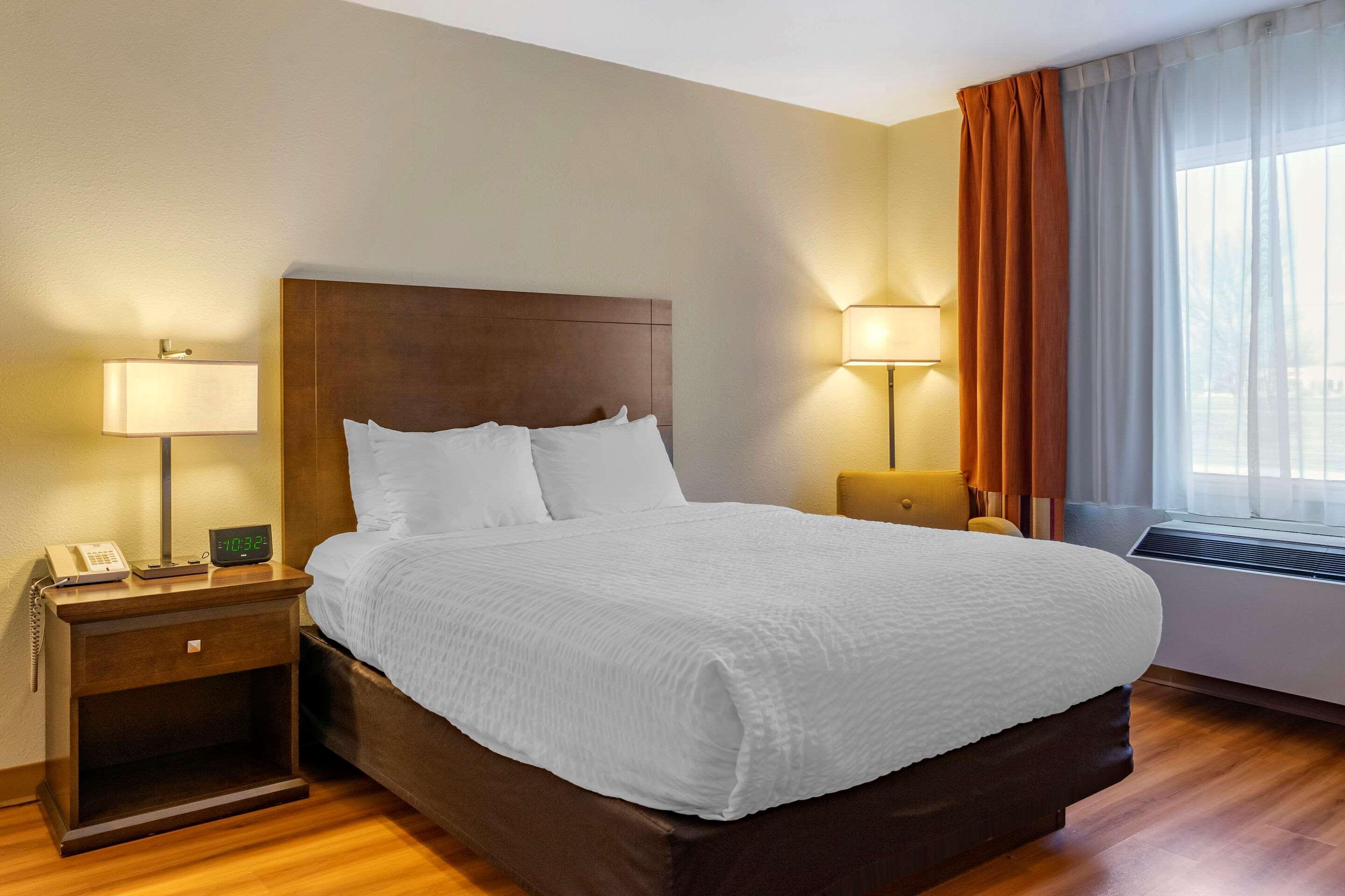 Quality Inn & Suites Winkler Esterno foto