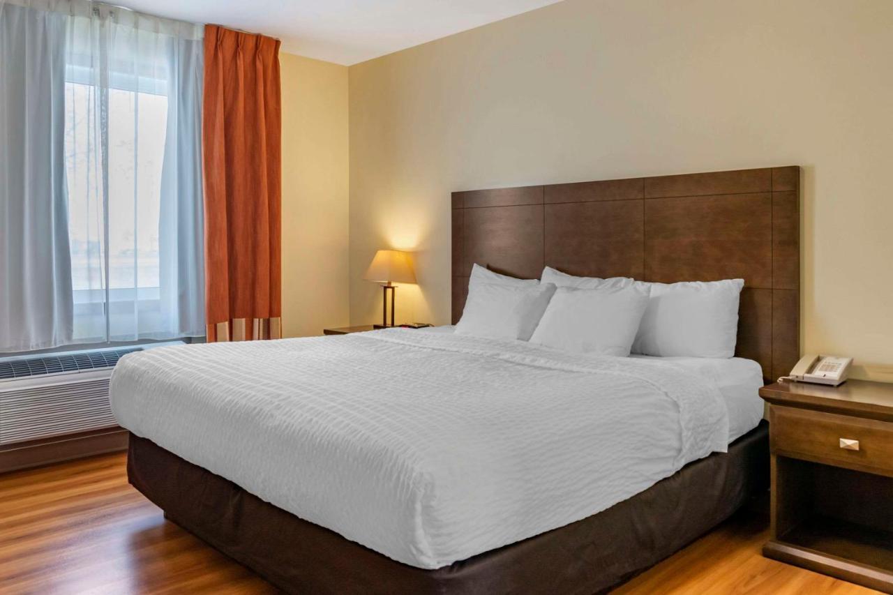 Quality Inn & Suites Winkler Esterno foto