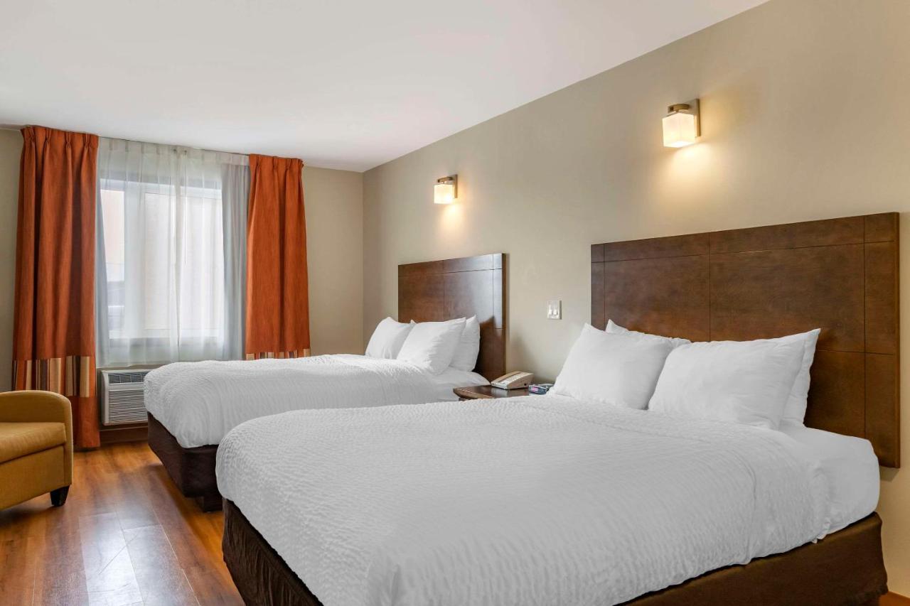Quality Inn & Suites Winkler Esterno foto